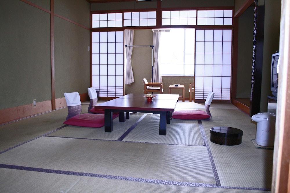 Akakura Wakui Hotel Myoko Exterior photo