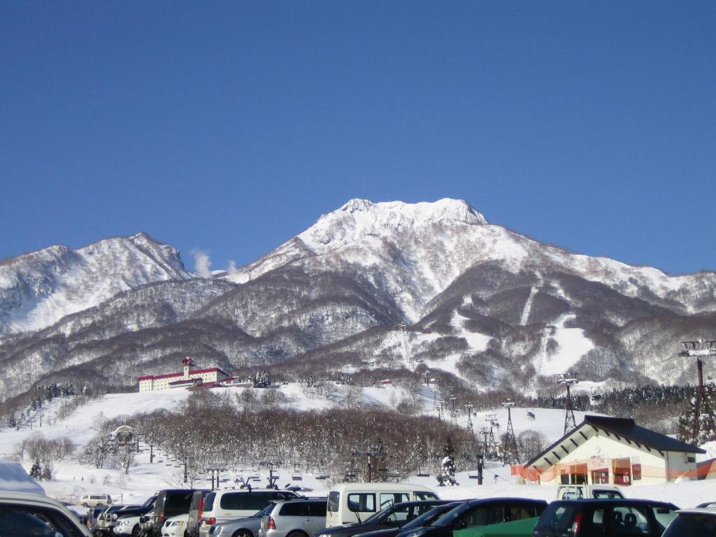 Akakura Wakui Hotel Myoko Exterior photo